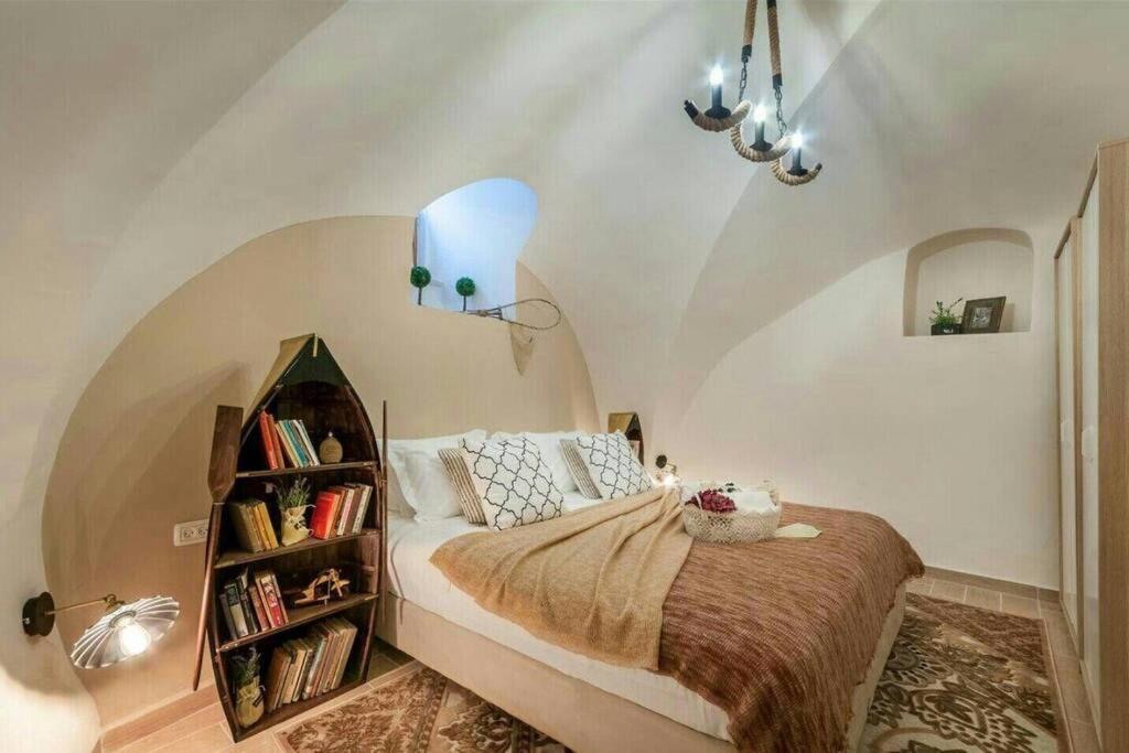 فيلا Private House 5 Bdr In Mamilla Up To 12 People ! القدس المظهر الخارجي الصورة